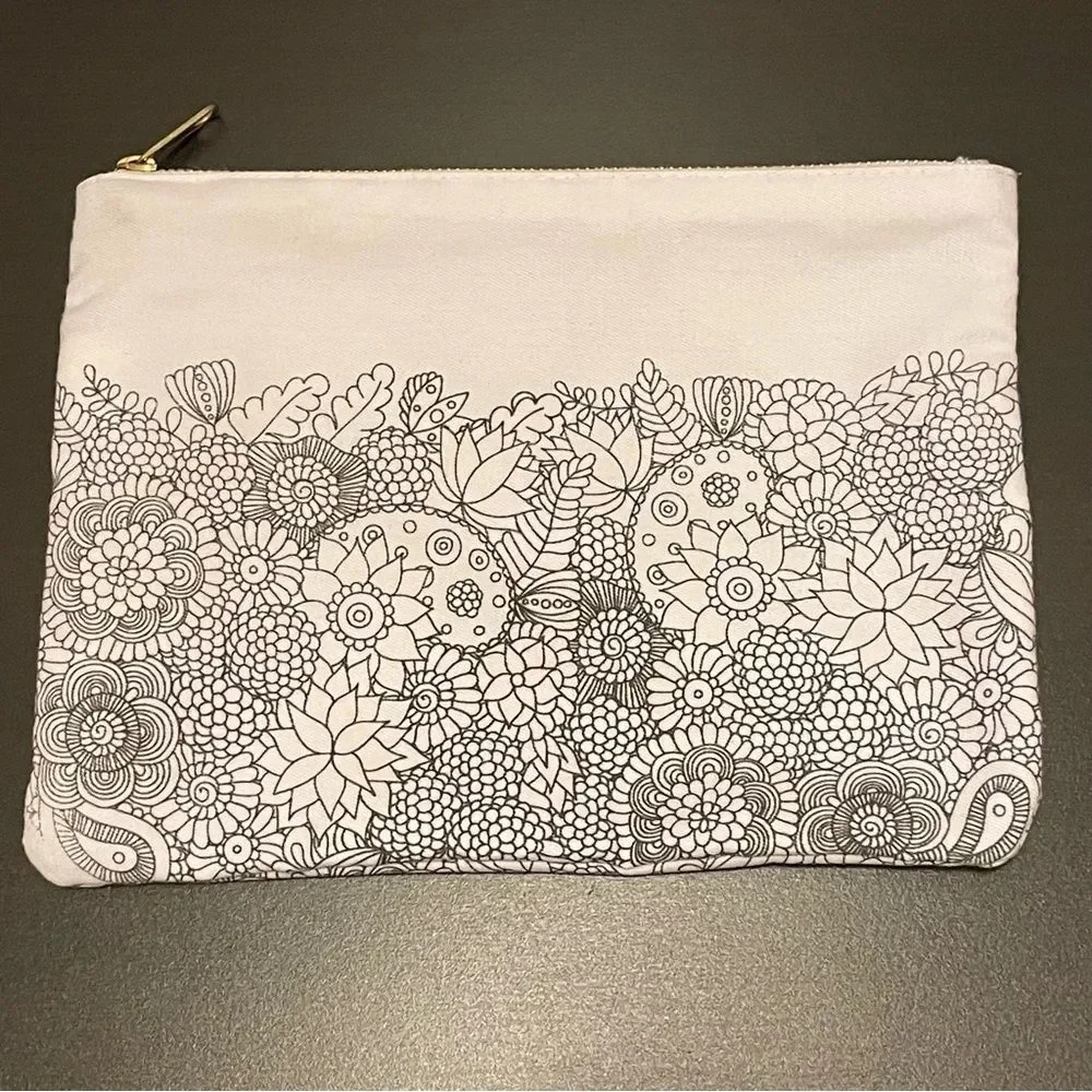 DCI COLOR JOY‎ Zippered Pouch in Flower Patterns
